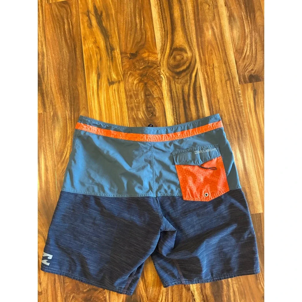 Billabong blue vibrant quick